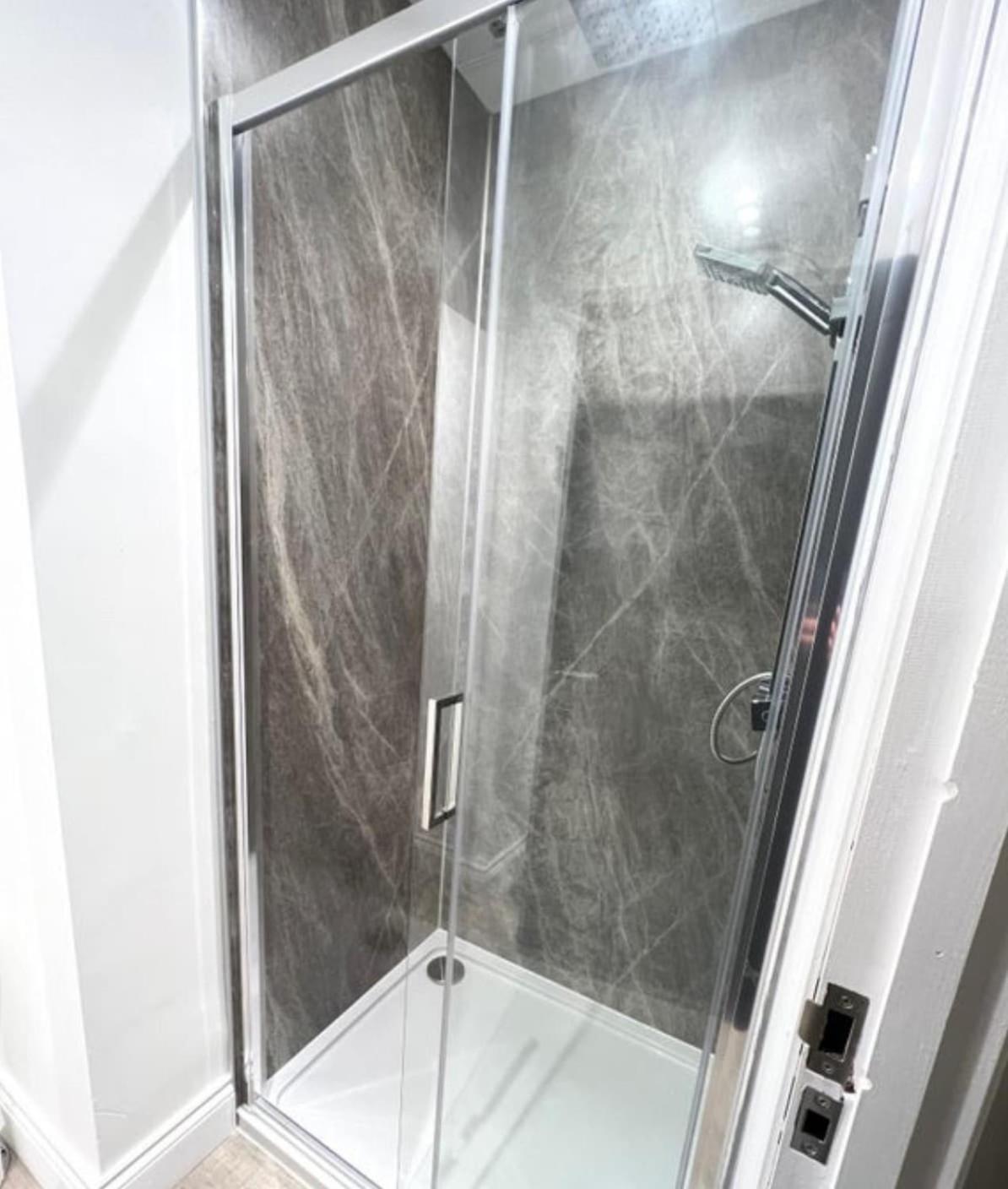 Seaside Studio Apartment Weston-super-Mare Luaran gambar